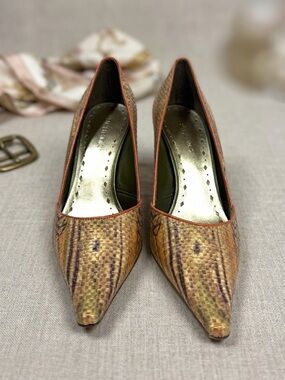 Vintage 90s BCBGirls Katchen Olive Aztec Woven Raffia Heels Size 8 Boho